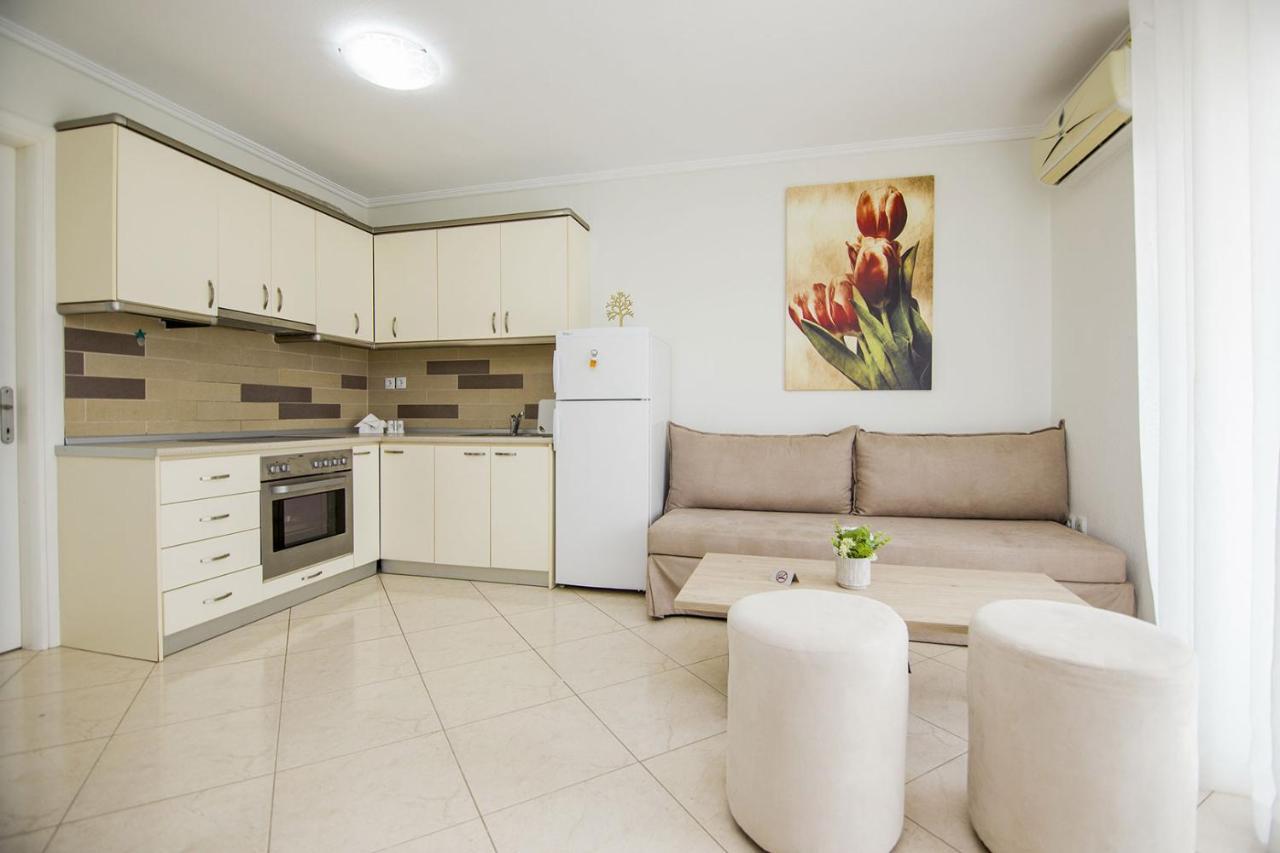 Kasta Bnb Ofrínion Extérieur photo