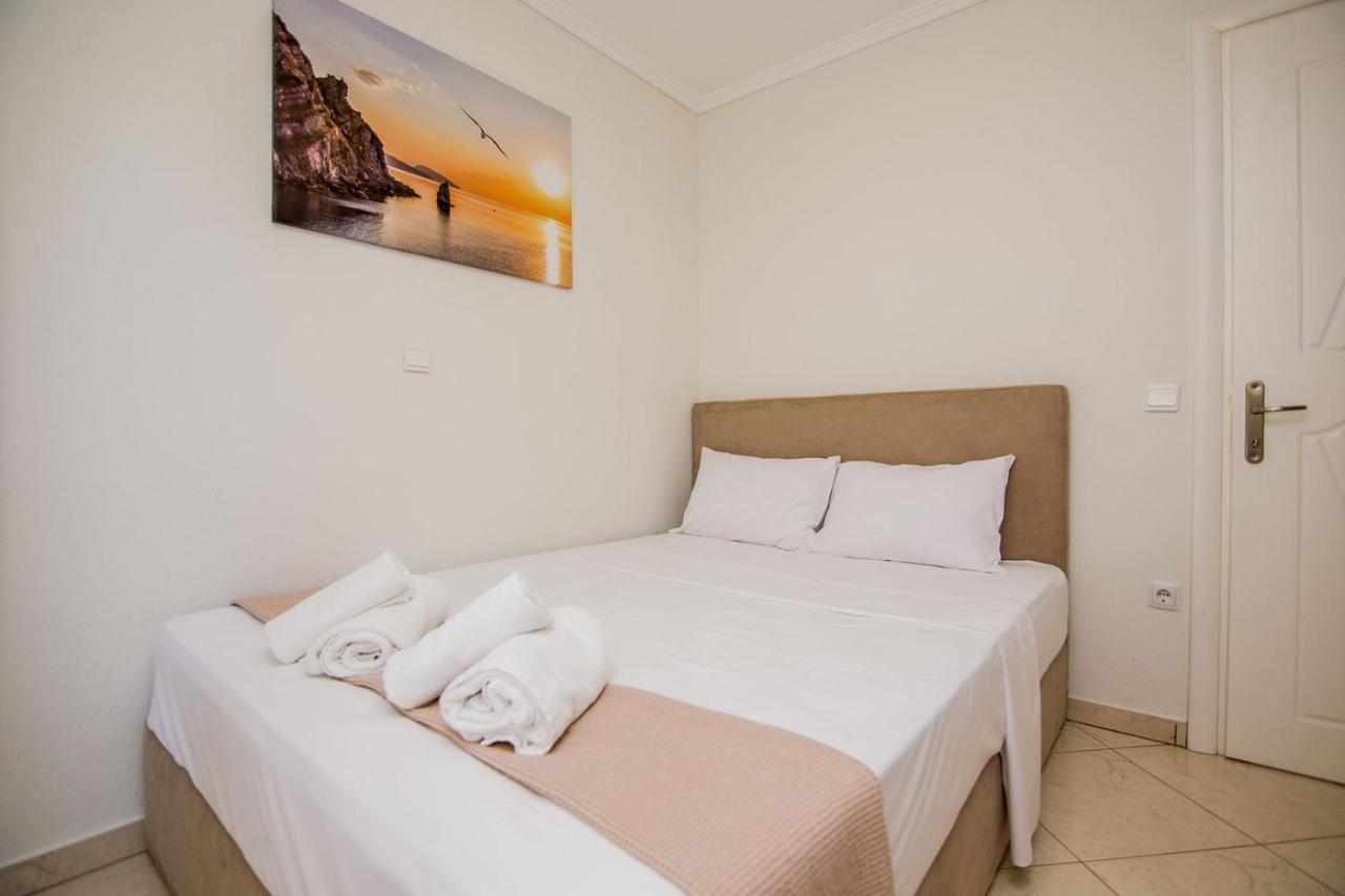 Kasta Bnb Ofrínion Extérieur photo